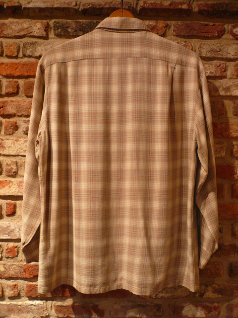 1950s \"SAFE SUDS FABLIC\" OLD rayon BOX-TAIL SHIRTS ._d0172088_21224854.jpg