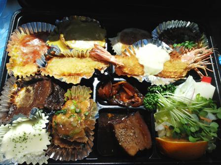 ボリューム重視のお弁当_b0237604_20261157.jpg