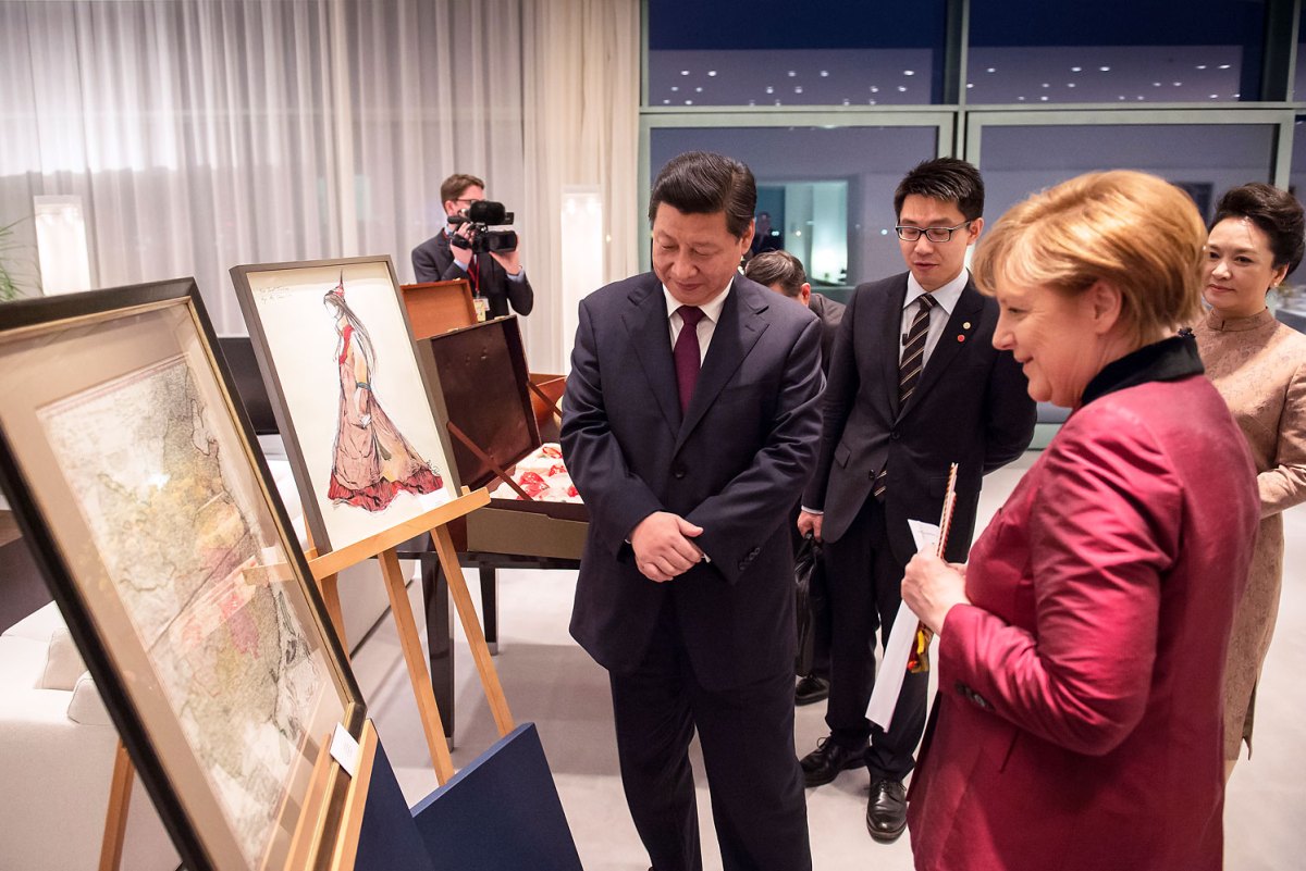 メルケル首相、１７３５年中国の古地図を習近平に送る！：昔の支那は小さかったわよ！_e0171614_15193074.jpg