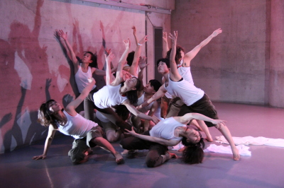 ダンスのいろいろが楽しめた「ダンス専科」公演、盛況裏に終わる_d0178431_17430383.jpg