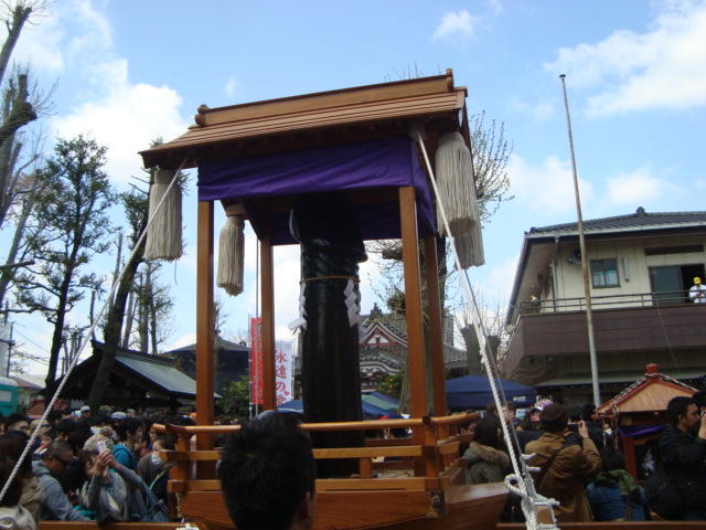 関東三大奇祭「かなまら祭り」へ行く。_f0232060_0343226.jpg