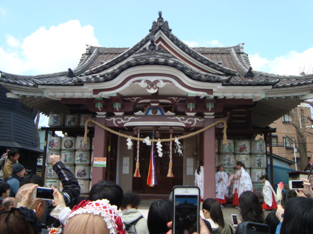 関東三大奇祭「かなまら祭り」へ行く。_f0232060_10541.jpg