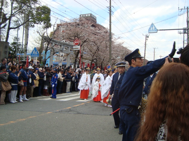 関東三大奇祭「かなまら祭り」へ行く。_f0232060_1113921.jpg