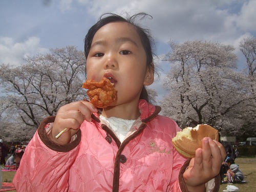 食いしん坊のお花見_d0133561_2213573.jpg