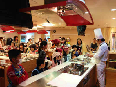 <手話通訳つき>エスコヤマ・小山シェフのお菓子教室、ご参加ありがとうございました!_a0277483_2320614.jpg