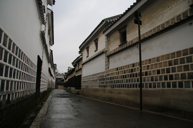 岡山の春を歩く（2）雨のそぼ降る倉敷_c0306400_055229.jpg