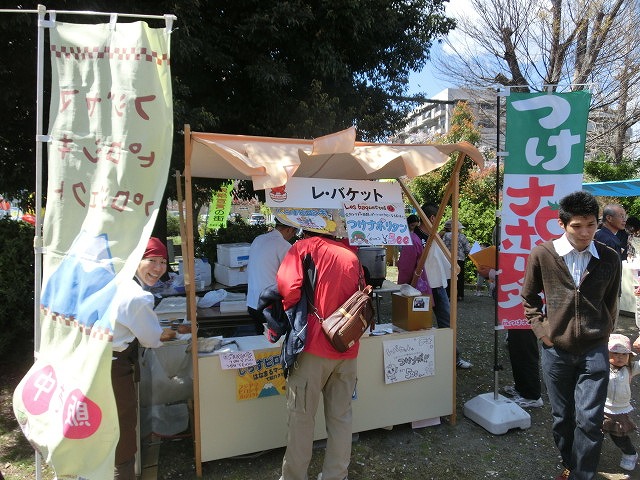 伝馬町の「手打ちラーメン」は本格派! 吉原さくら祭り_f0141310_6433466.jpg