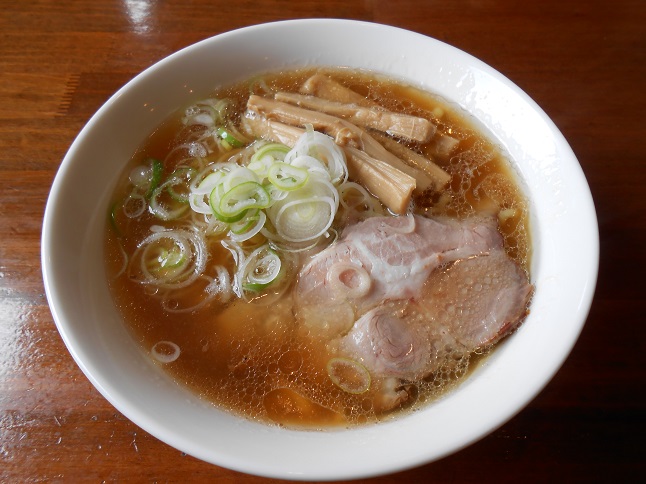 麺　一直　　スープひとすすり、即、ズドーン、ああぁ～、のラーメン世界_b0219835_1295396.jpg