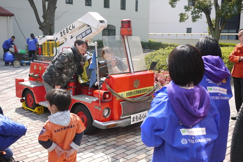 イザ!カエルキャラバン!in 百合学院_c0036272_2128472.jpg