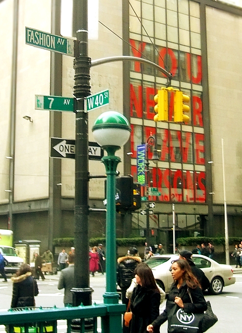 ニューヨークにファッション・テック・ラボ(The New York Fashion Tech Lab)誕生?!_b0007805_3111320.jpg