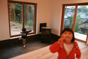 「森に佇むイエ・観世音寺の小屋」完成見学会を開催しました！_e0029115_1543482.jpg