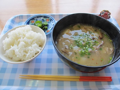 4月 9日 3コぐらいのお話をお伝えします。_b0158746_16421545.jpg