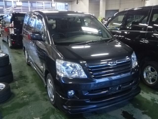 ★ストリーム待望のお納車となりました!!★(白石店)_c0161601_2123314.jpg