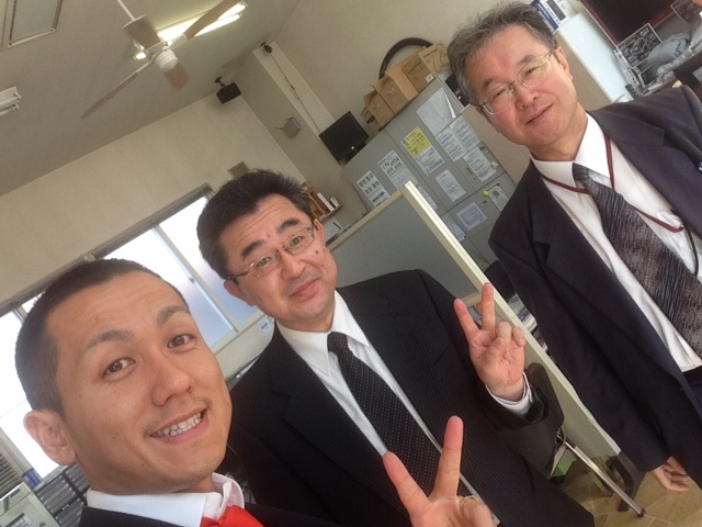 キンブロ!!ランクル アルファード ハマー_b0127002_20172639.jpg