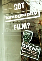 NYのユニークなアナログ・カメラ専門店、ロモグラフィー・ギャラリー・ストア（Lomography Gallery Store）_b0007805_1533568.jpg