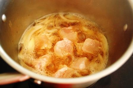 新玉ねぎとわかめとつるりん鶏胸の簡単煮_d0104926_0424420.jpg