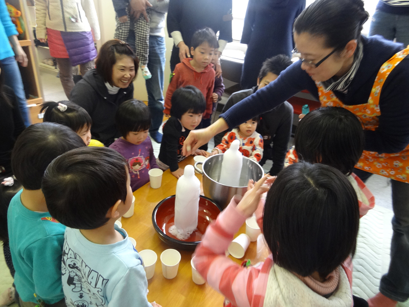 ツインズデーに乾杯パーティー ～双子ちゃん・三つ子集まれ～_f0215432_164297.jpg