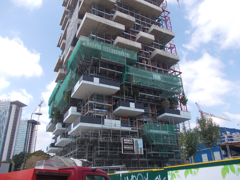 Bosco Verticale 1 ミラノ再開発 垂直の森 L Arte Del Verde In Italia