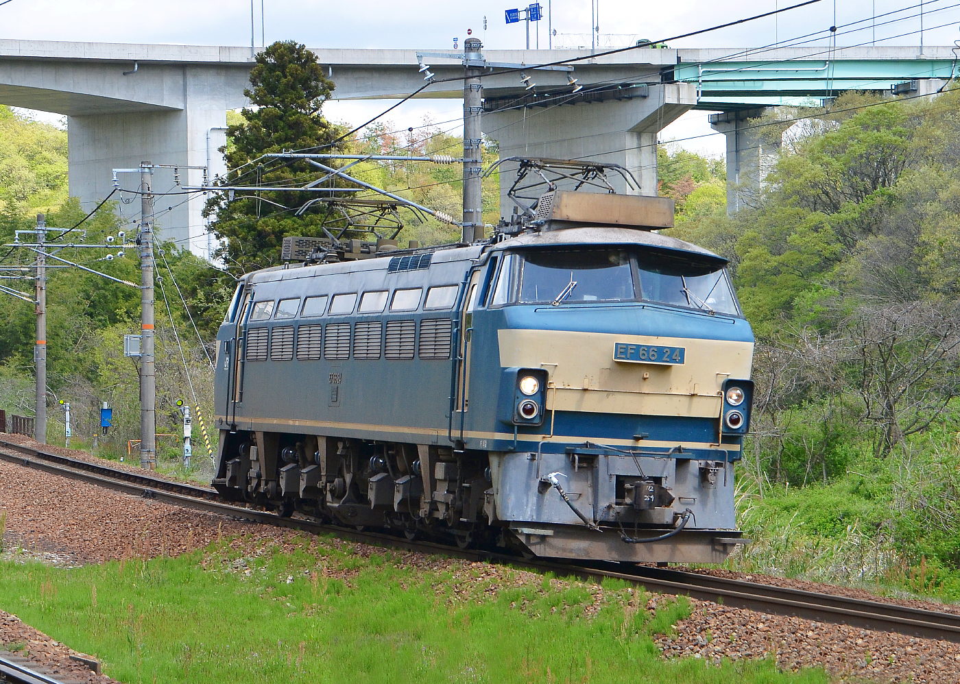 EF66-32運用復帰です_a0251146_22233693.jpg