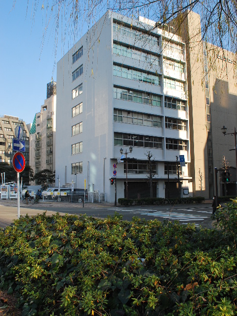 仁壽生命横浜支店、不動貯金銀行横浜支店(建築家・関根要太郎作品研究)_f0142606_151152.jpg