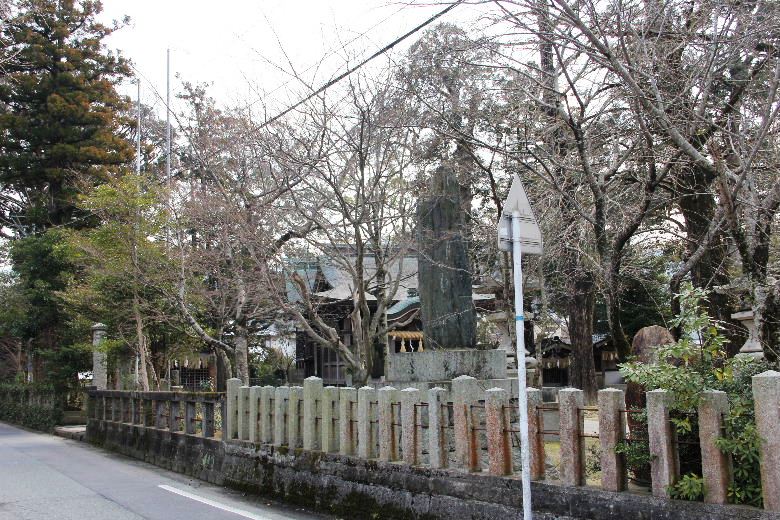 【老松神社】 　オオクニヌシとスクナビコナが逗留した地_c0011649_0204146.jpg