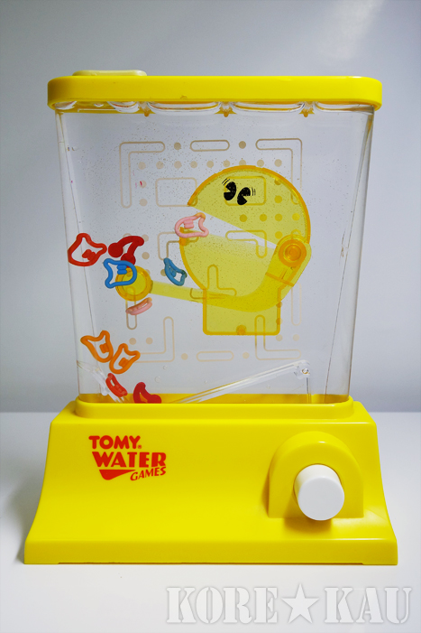 懐かし玩具「トミー ウォーターゲーム (Pac-Man) 」_a0164160_20385963.jpg