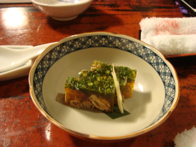 神田「あんこう鍋 いせ源」へ行く。_f0232060_16383378.jpg