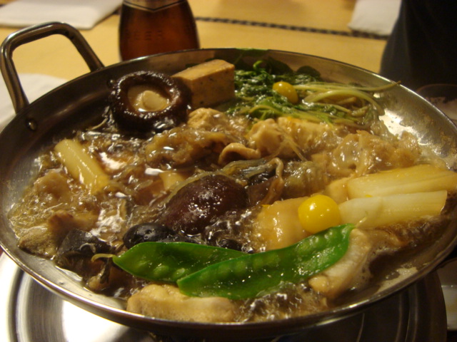 神田「あんこう鍋 いせ源」へ行く。_f0232060_16435314.jpg