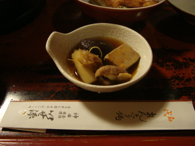 神田「あんこう鍋 いせ源」へ行く。_f0232060_16454444.jpg