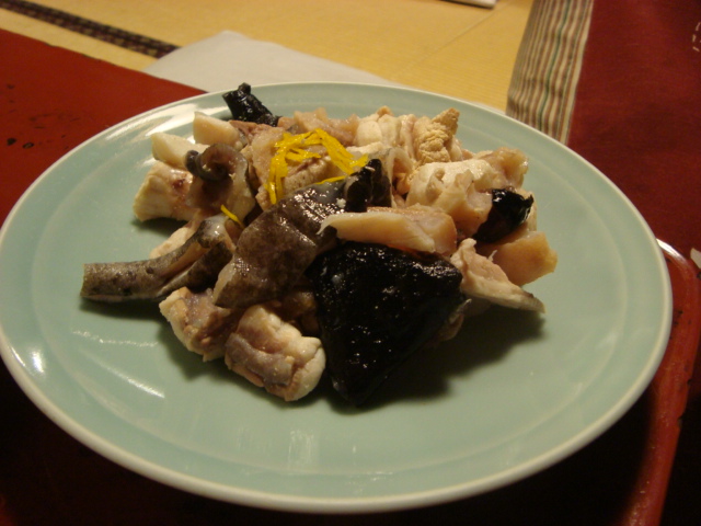 神田「あんこう鍋 いせ源」へ行く。_f0232060_16464765.jpg