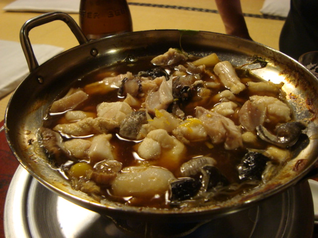 神田「あんこう鍋 いせ源」へ行く。_f0232060_16472456.jpg