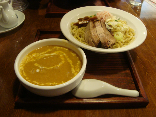 八王子「白狼軒」へ行く。_f0232060_16599.jpg