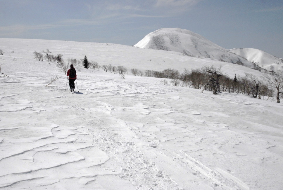 2014年4月 『札幌の最高峰、余市岳』 April, 2014 \"Mt Yoichi, the highest point in Sapporo\"_c0219616_20435145.jpg