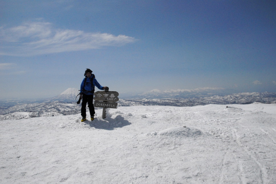 2014年4月 『札幌の最高峰、余市岳』 April, 2014 \"Mt Yoichi, the highest point in Sapporo\"_c0219616_20541580.jpg
