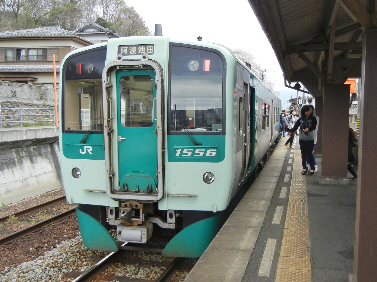 【鉄道ジオラマ】徳島線・穴吹駅　Nゲージ 廃側線のある駅をつくる【Nゲージジオラマ製作】 - YouTube