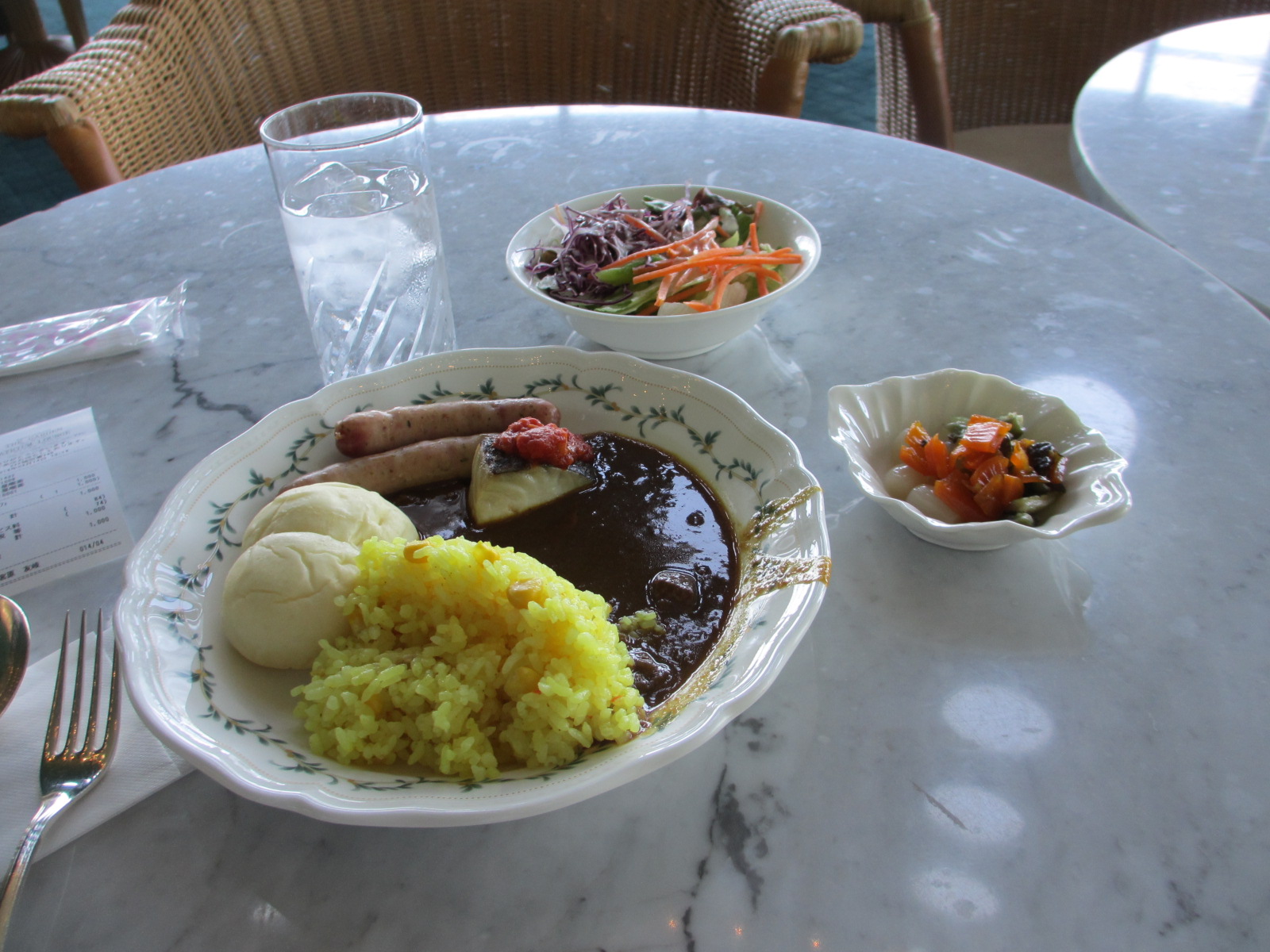 バックシャンプーとカレー_e0150006_1843683.jpg