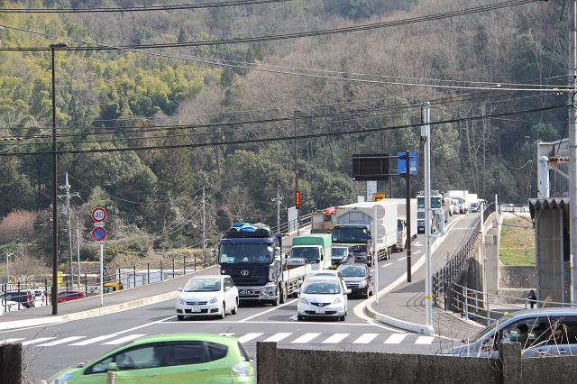 開通した、国道2号線東広島バイパス・中野ＩＣ～瀬野西ＩＣを走る　その4_b0095061_20205126.jpg