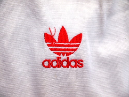 Adidas始め新入荷アイテムのご紹介！！_b0200198_250933.jpg