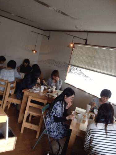 平井かずみサンWS 陶芸家の器に 春の花の しつらえを 学ぶ会 其の二 ③ 終了致しました_a0251920_2371057.gif