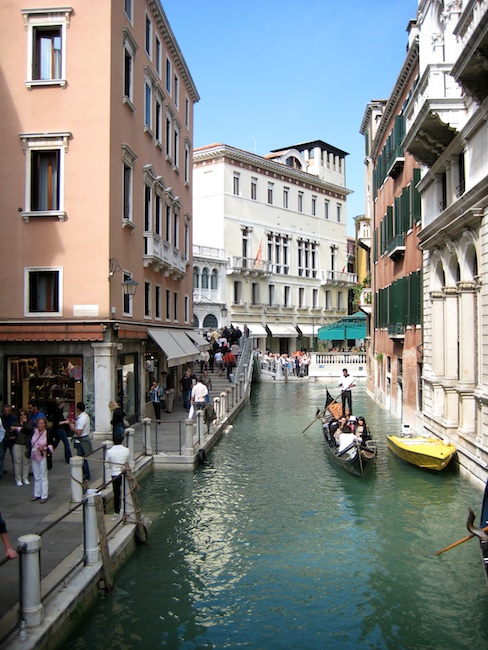 gondola_c0195828_0241896.jpg