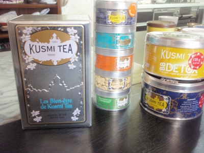 KUSUMI tea_d0087639_14343945.jpg