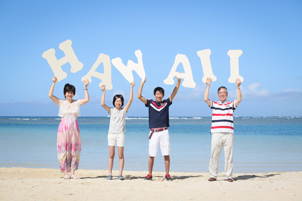 Family photo at Magic Island_c0218179_9155045.jpg