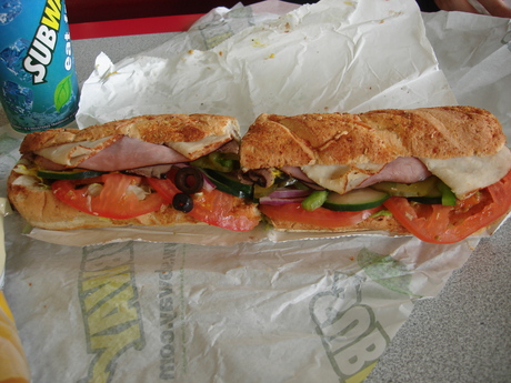 SUBWAYのサンドイッチ_d0250123_20445811.jpg