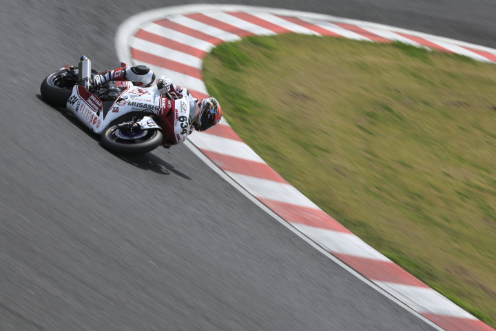 SUZUKA  2&4 RACE  2014　【JSB1000 公式予選】_f0253927_0485233.jpg
