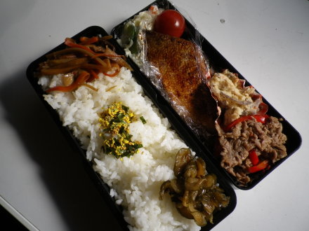 ある日のお弁当　３_d0154481_22180624.jpg