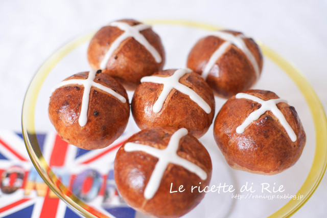 Hot Cross Buns イギリスのイースター料理 ホット クロス バンズ Italia Happy Life イタリア ハッピー ライフ Le Ricette Di Rie