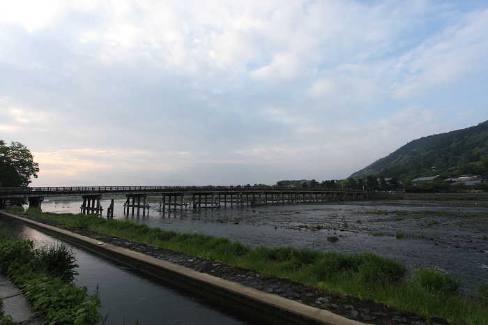 新緑の嵯峨野巡り －渡月橋～亀山公園－_b0169330_1941311.jpg