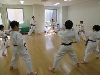 札幌市西区の宮の沢教室 3才からの武道教育_c0118332_17473735.jpg