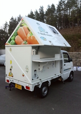 かるキャンの移動販売車_f0217571_19142465.jpg