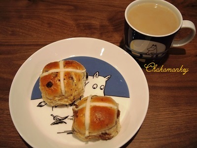 M&SのHot Cross Buns_f0238789_17465578.jpg